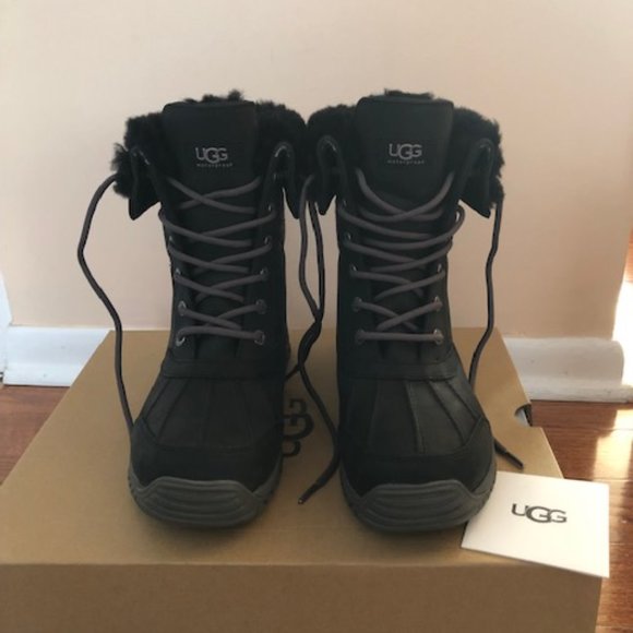 UGG W Adirondack II Boots Black Exotic boot. Sz: 7 - Picture 2 of 8